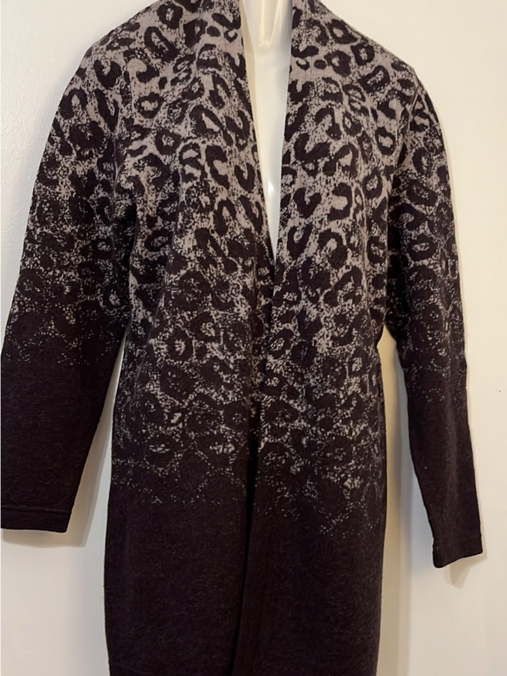 Chicos 2 Long Open-Front Leopard Print Women's Sweater Cardigan - Black and Gray